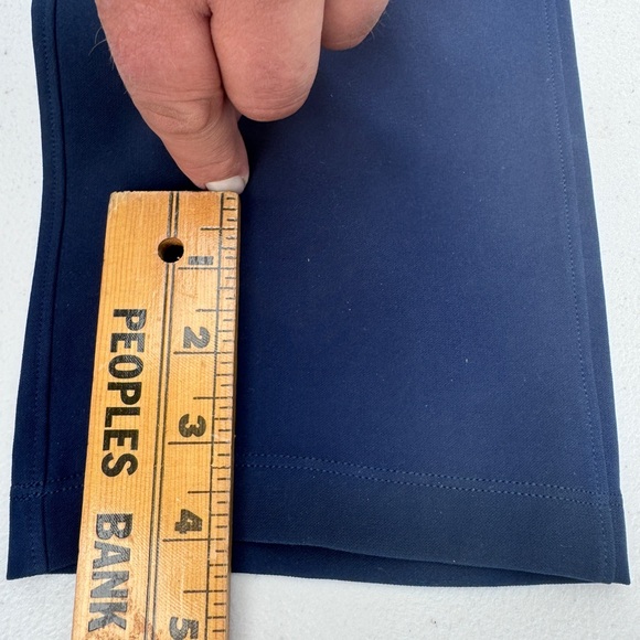 Lululemon On The Fly Pant *Woven Full Length 31" in True Navy. Size 6. - Picture 14 of 17